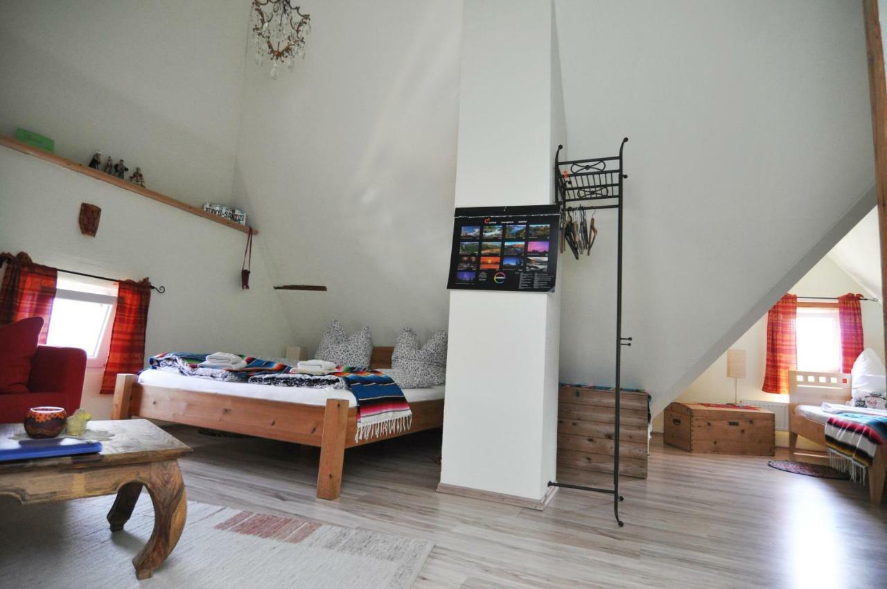 Villa Lamba Gastezimmer 洛尔希 外观 照片