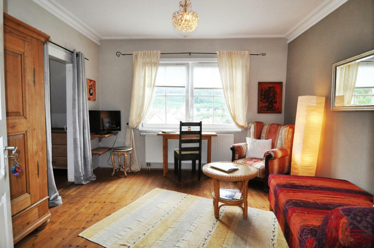 Villa Lamba Gastezimmer 洛尔希 外观 照片